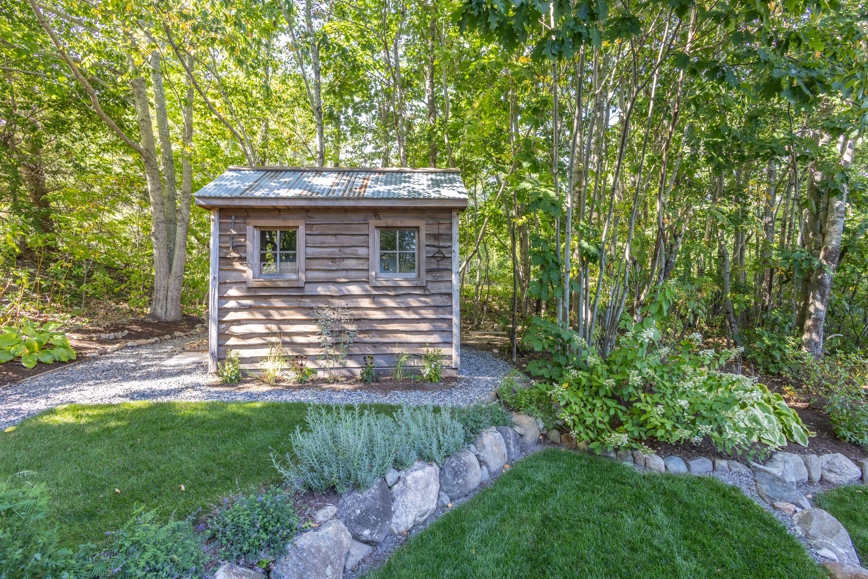 10 Glenfield Circle Camden ME 04843