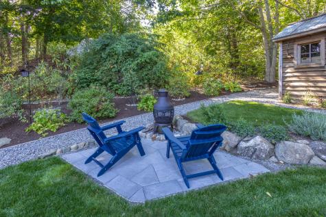 10 Glenfield Circle Camden ME 04843