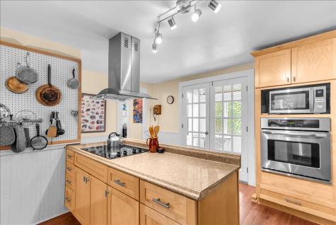 10 Green Street Castine ME 04421