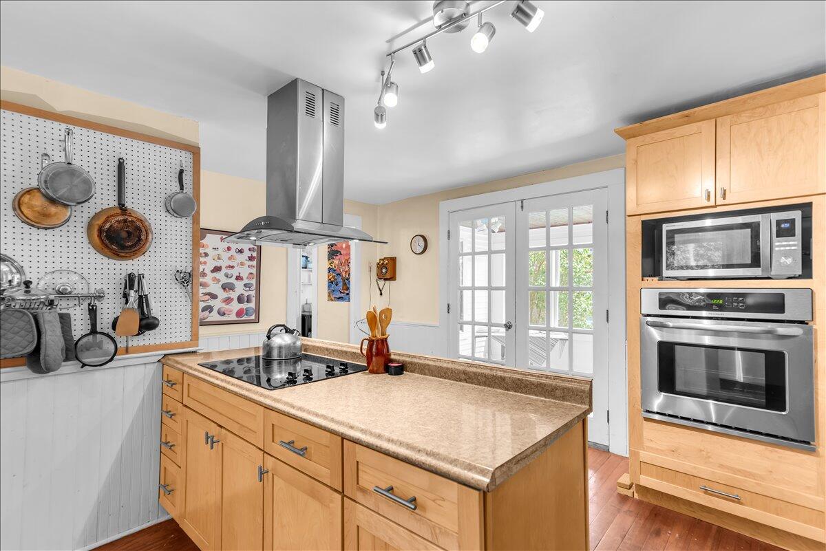 10 Green Street Castine ME 04421