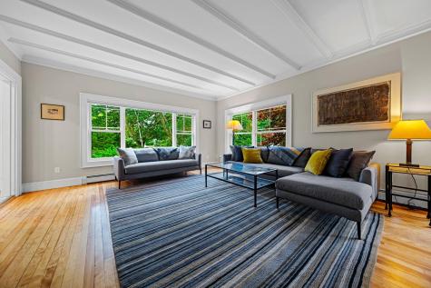 920 Shore Road Cape Elizabeth ME 04107