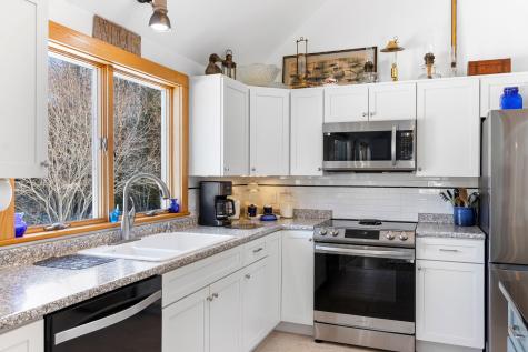 156 Scraggle Point Road Saint George ME 04860