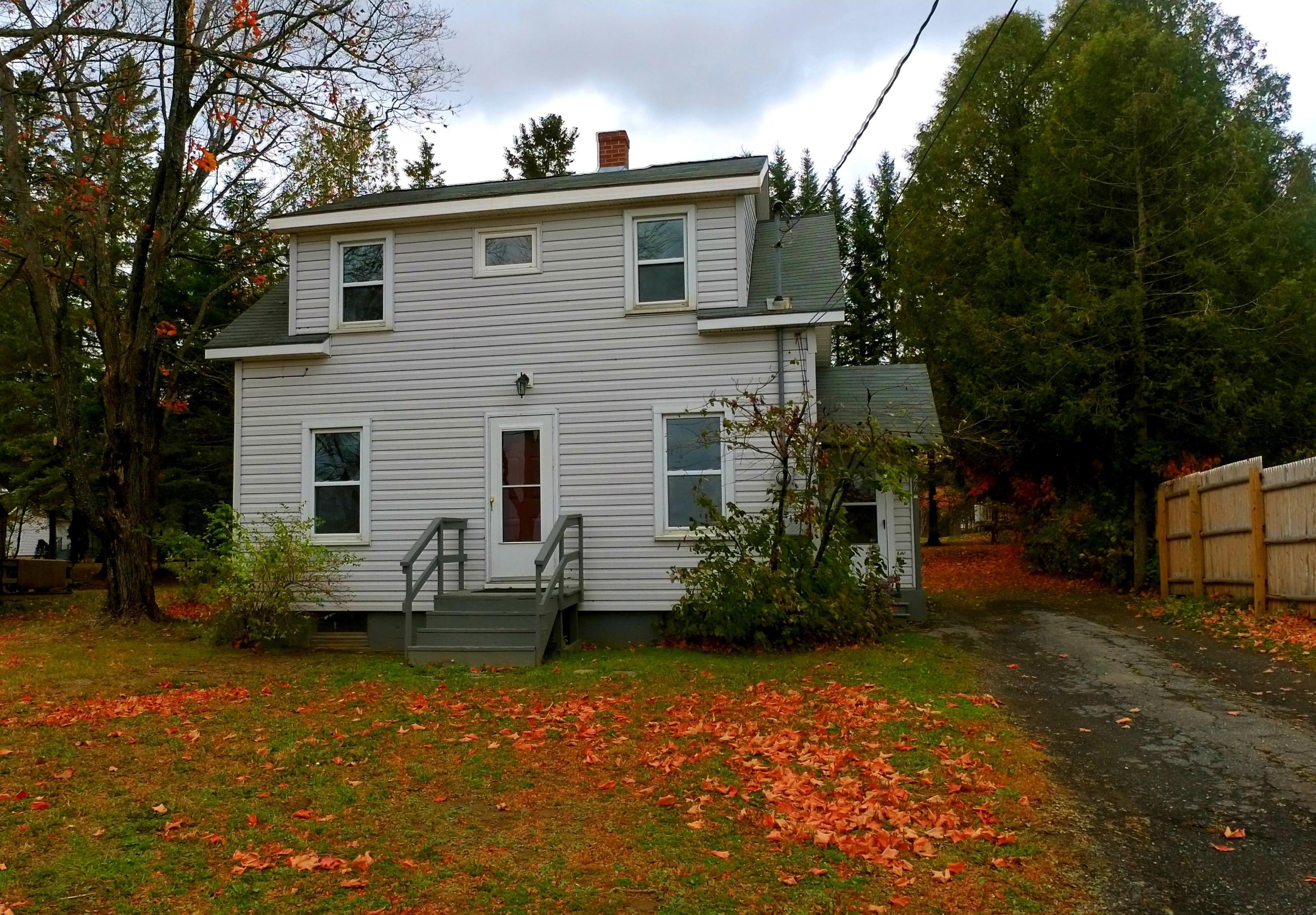 26 Hammond Street Caribou ME 04736