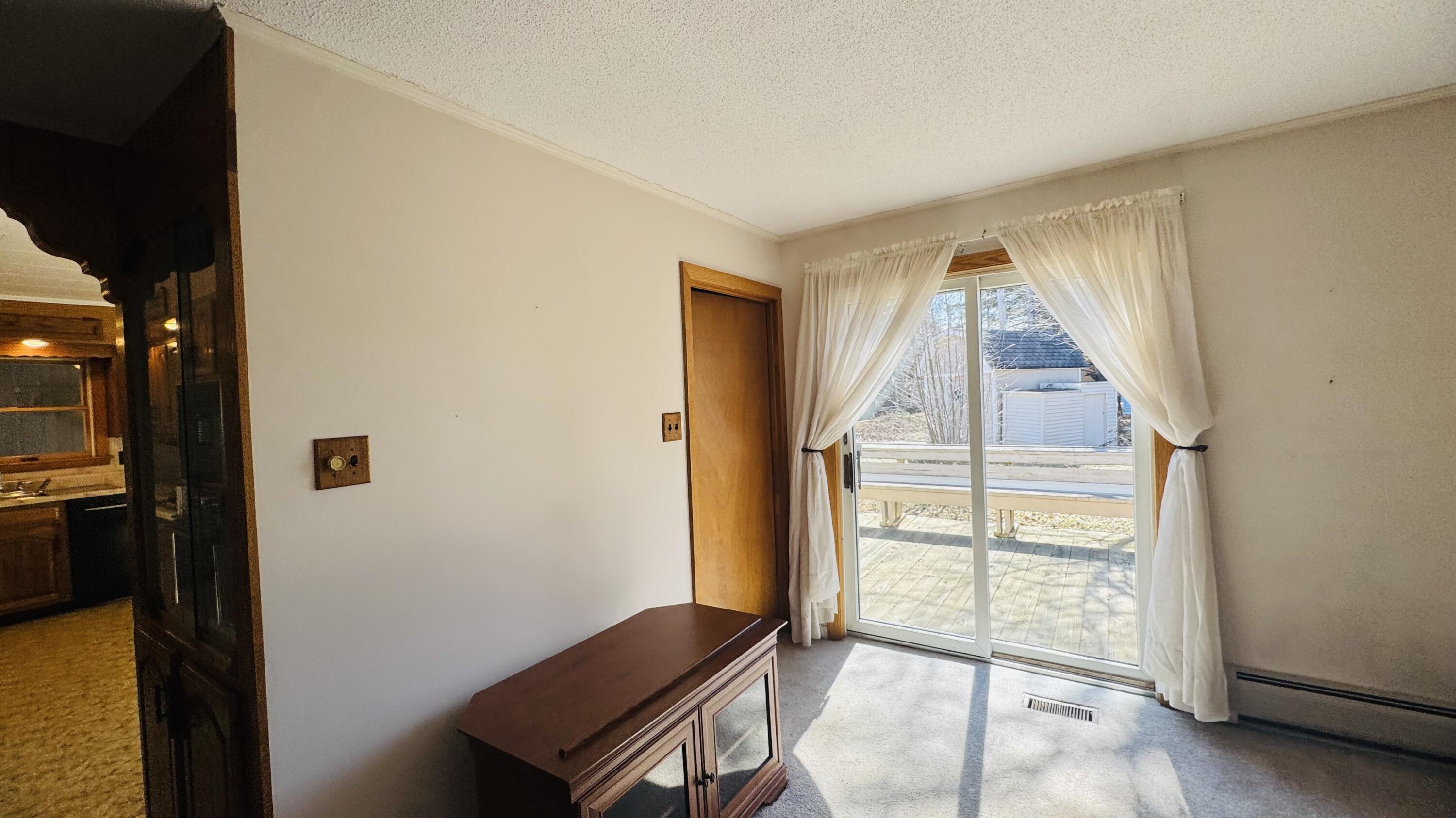 10 Dorilda Circle Caribou ME 04736