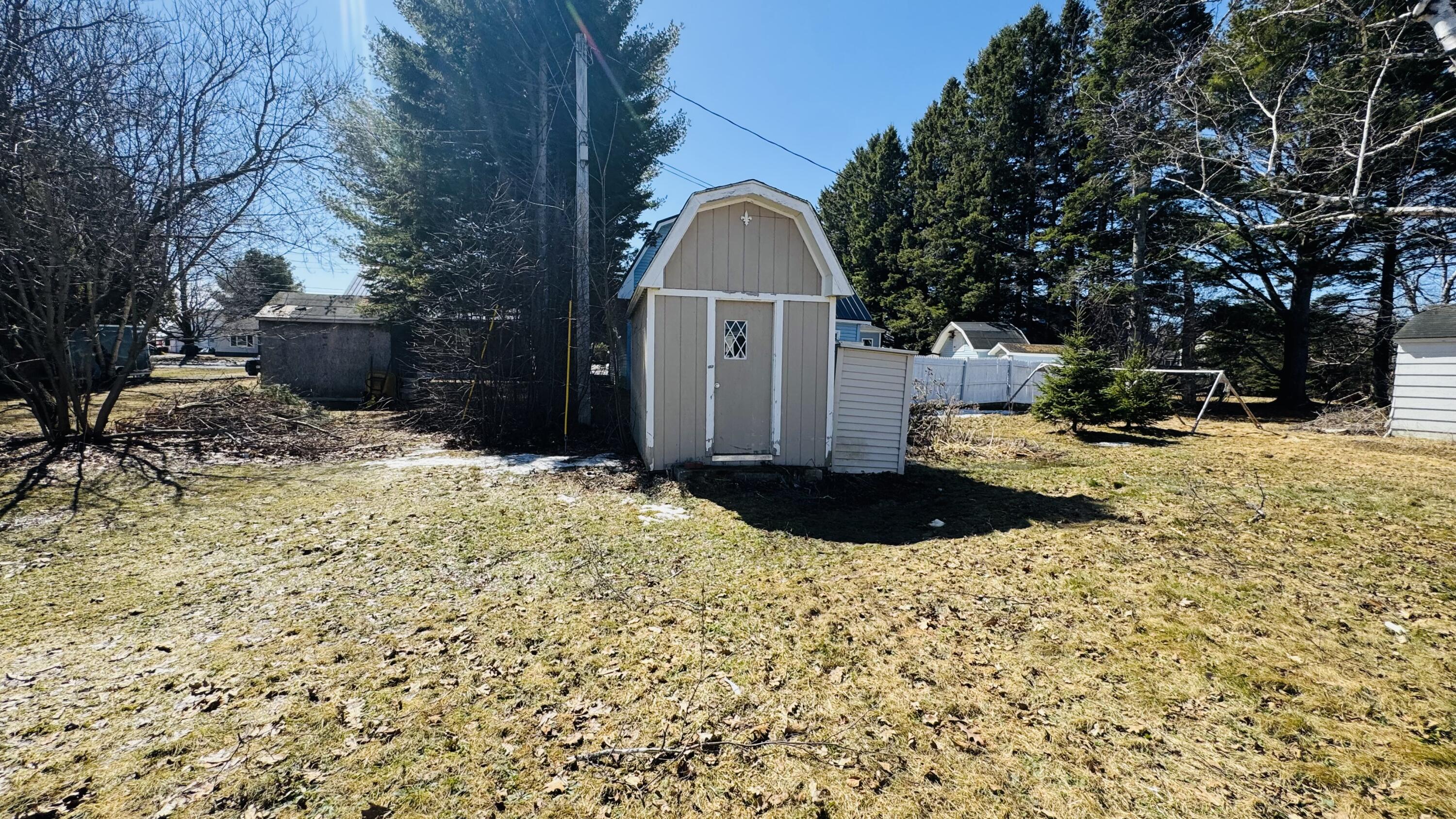 10 Dorilda Circle Caribou ME 04736
