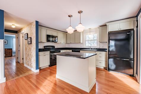 6 Woodside Drive Cumberland ME 04021