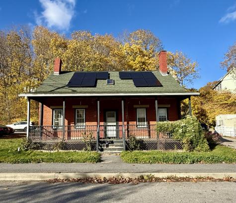 25 Summer Street Gardiner ME 04345