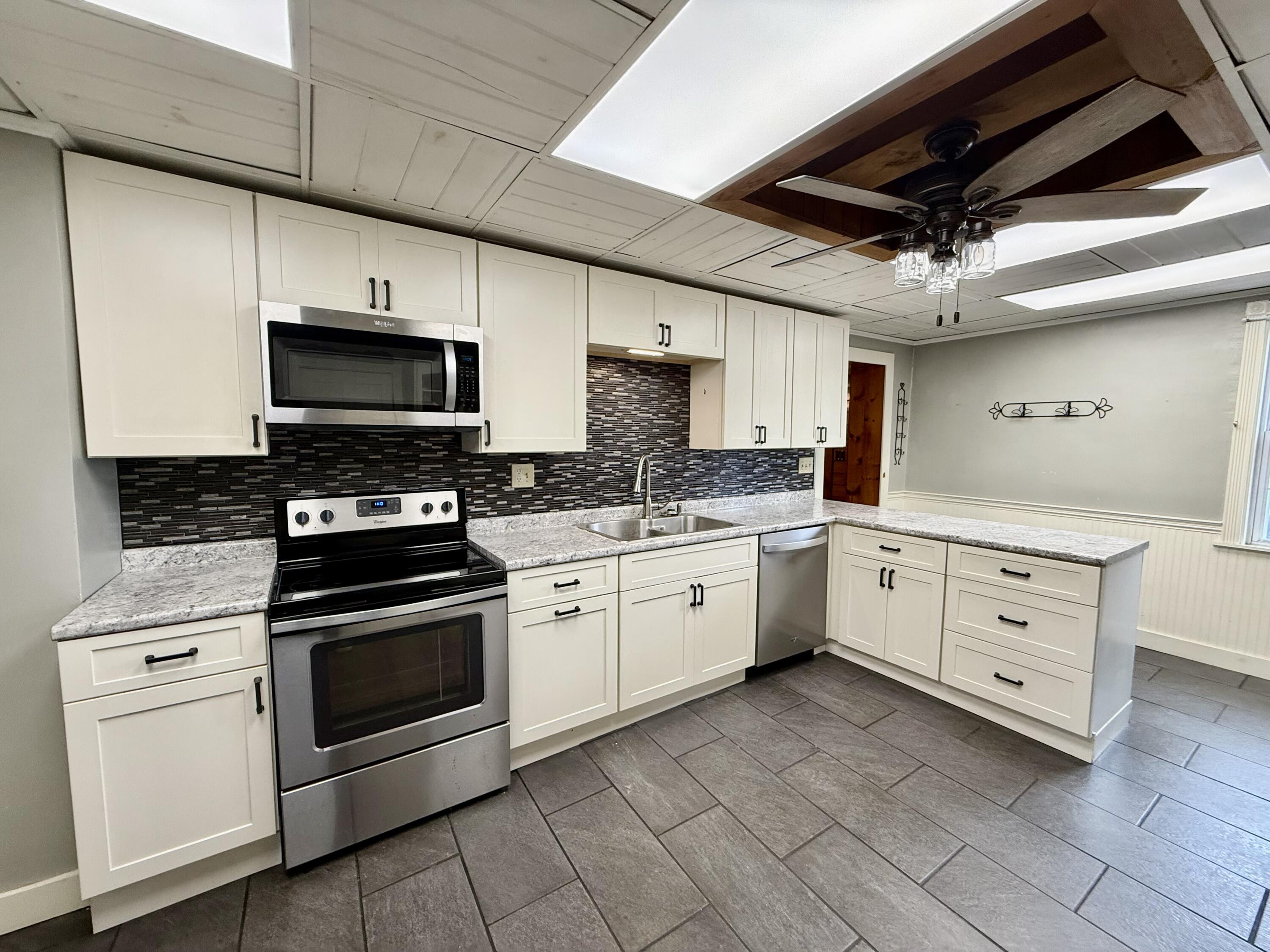 25 Summer Street Gardiner ME 04345