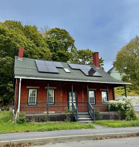 25 Summer Street Gardiner ME 04345