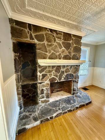 25 Summer Street Gardiner ME 04345