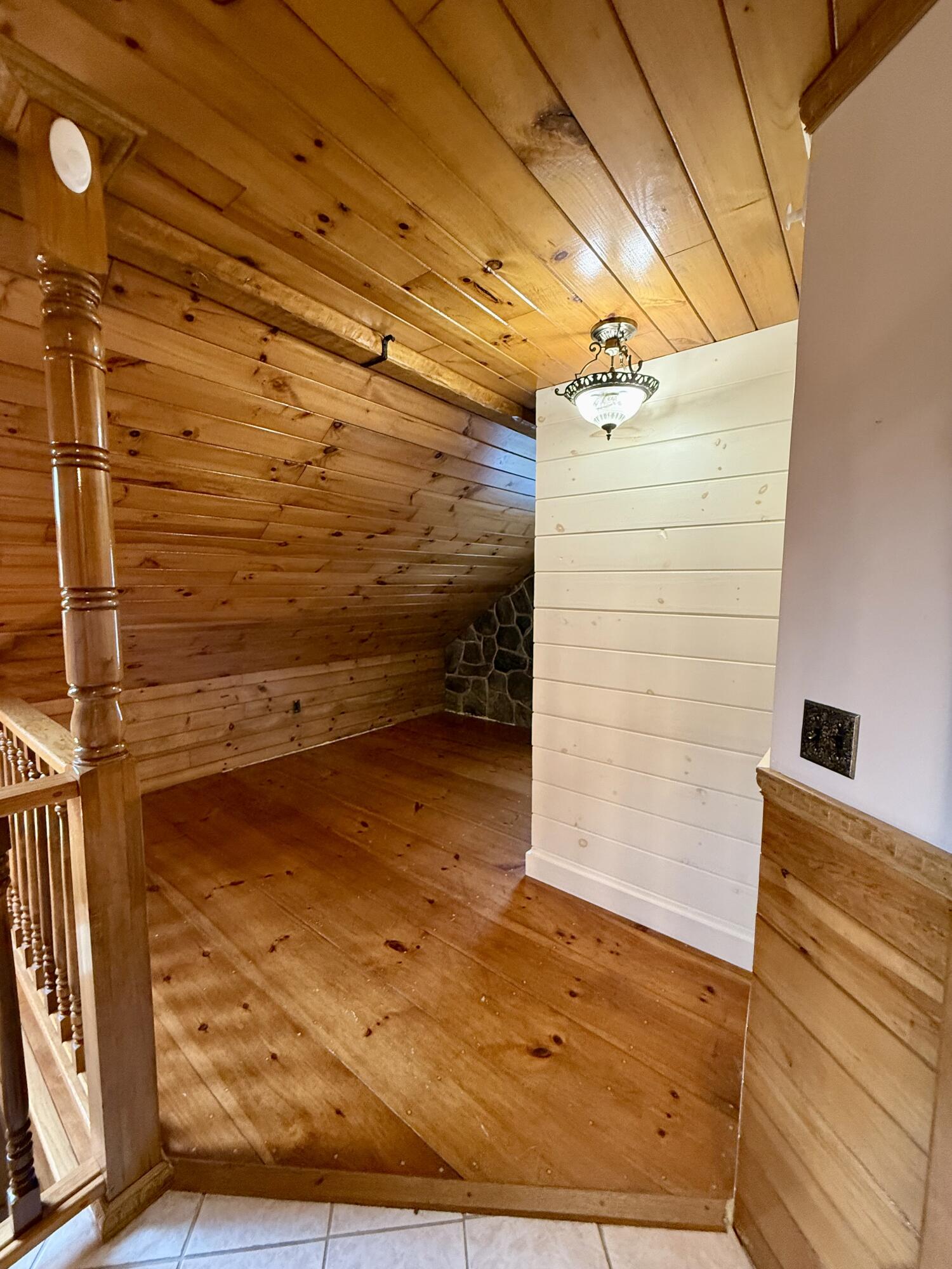 25 Summer Street Gardiner ME 04345