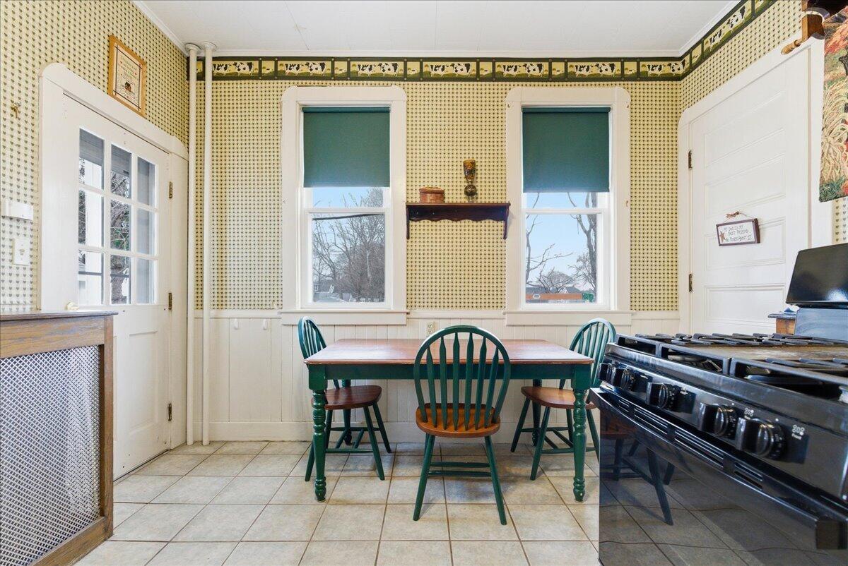 14 Taylor Street Auburn ME 04210