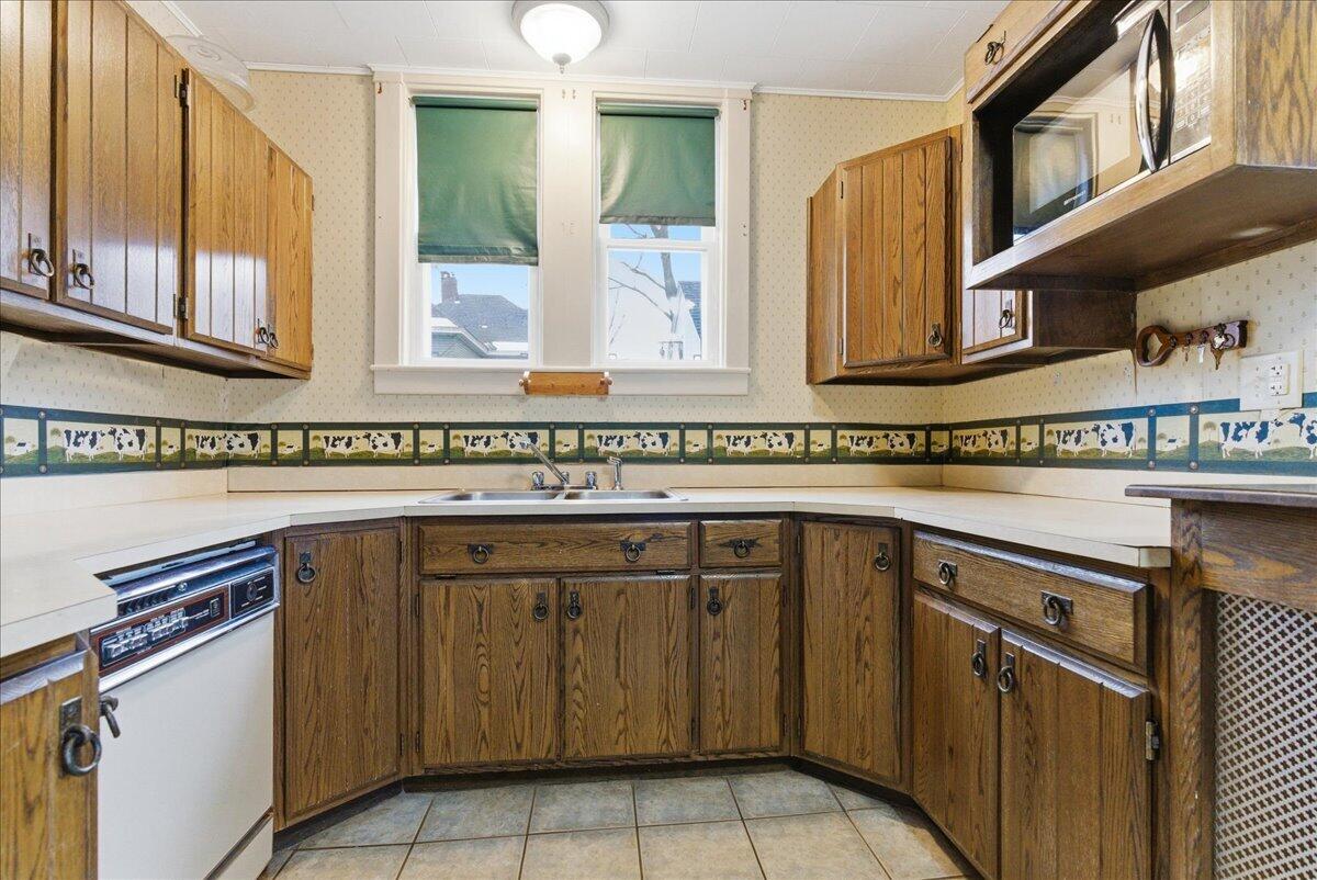 14 Taylor Street Auburn ME 04210