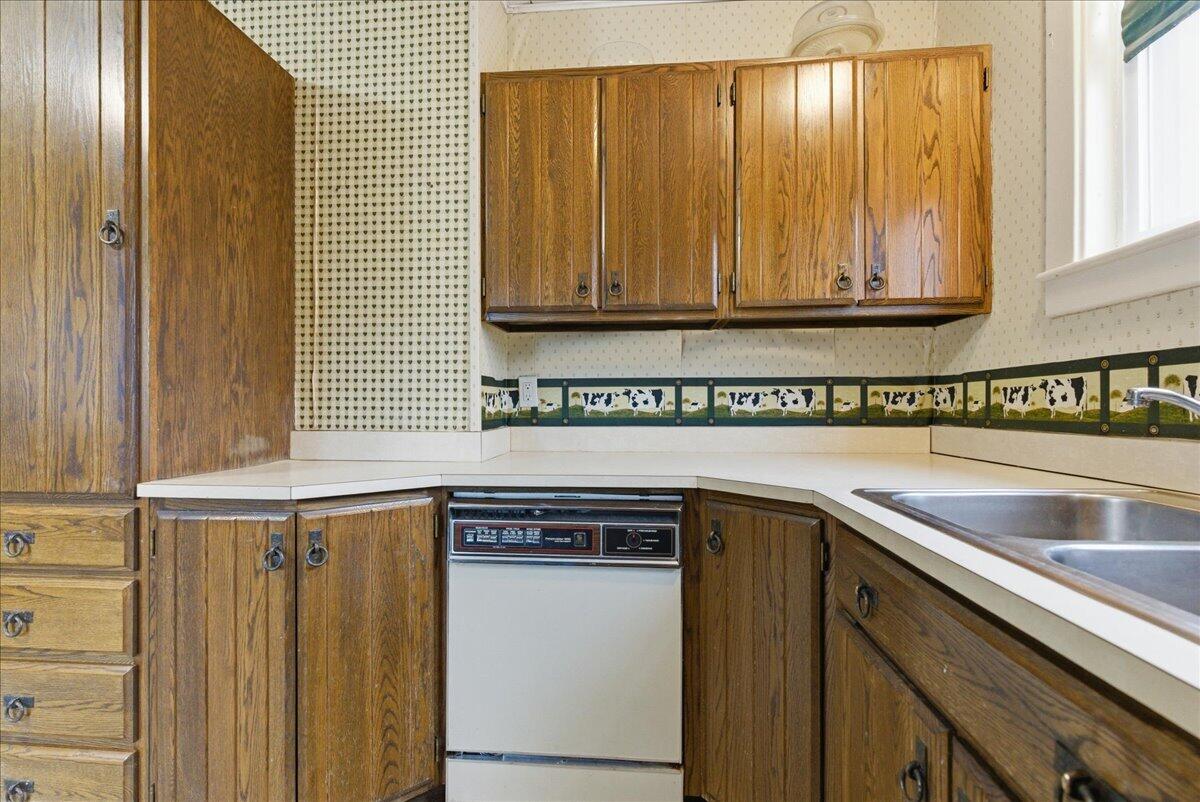 14 Taylor Street Auburn ME 04210