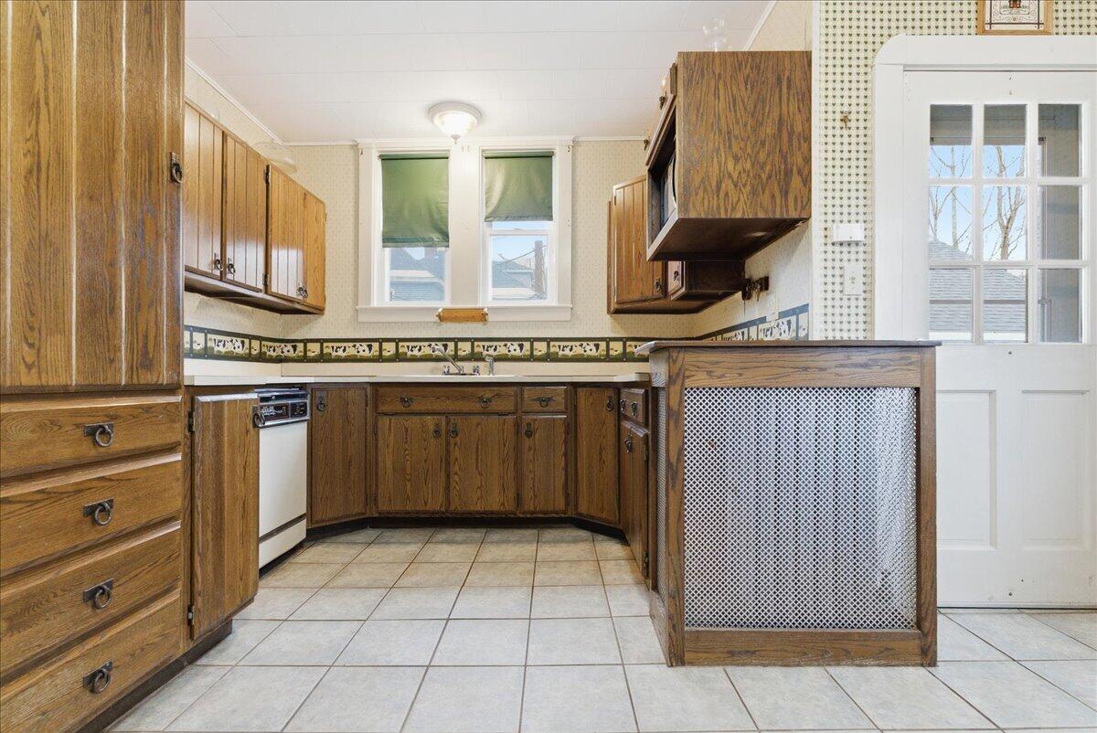 14 Taylor Street Auburn ME 04210