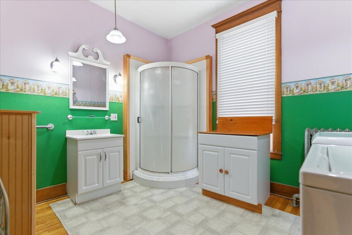 14 Taylor Street Auburn ME 04210