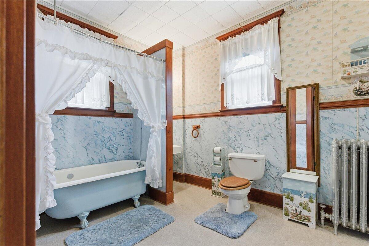 14 Taylor Street Auburn ME 04210