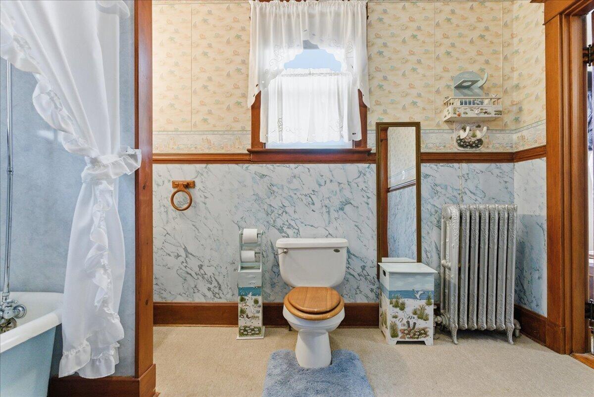 14 Taylor Street Auburn ME 04210