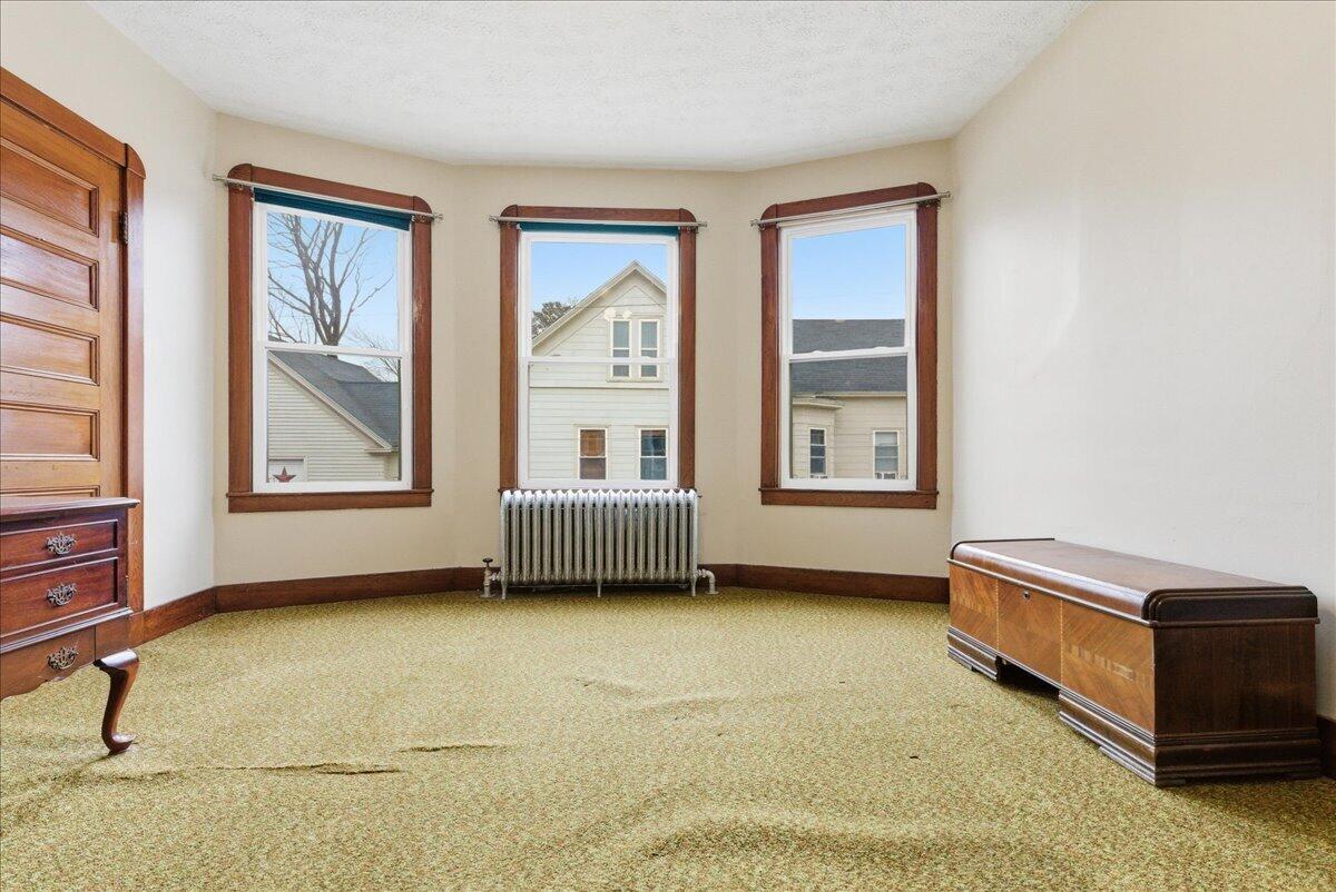 14 Taylor Street Auburn ME 04210