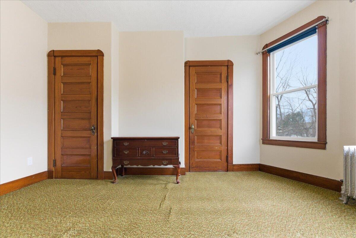 14 Taylor Street Auburn ME 04210