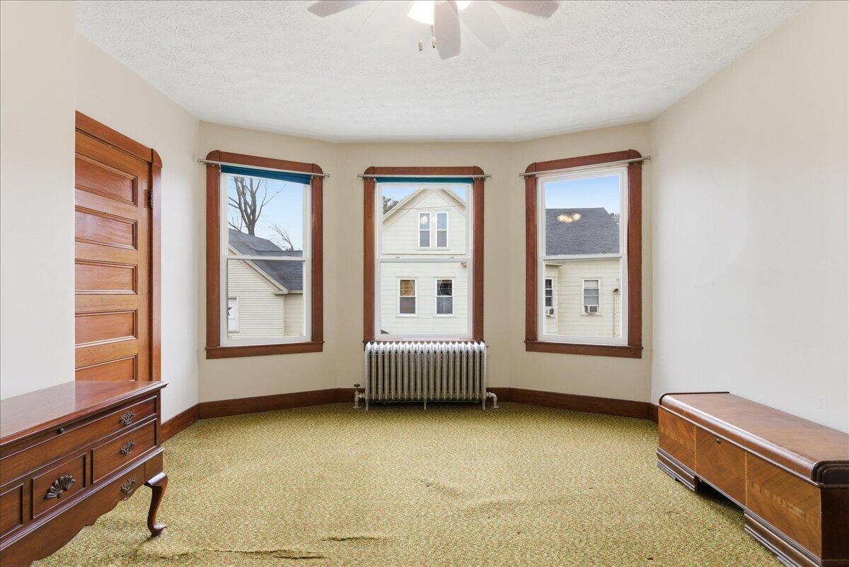 14 Taylor Street Auburn ME 04210