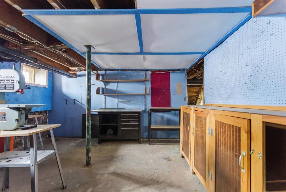 14 Taylor Street Auburn ME 04210