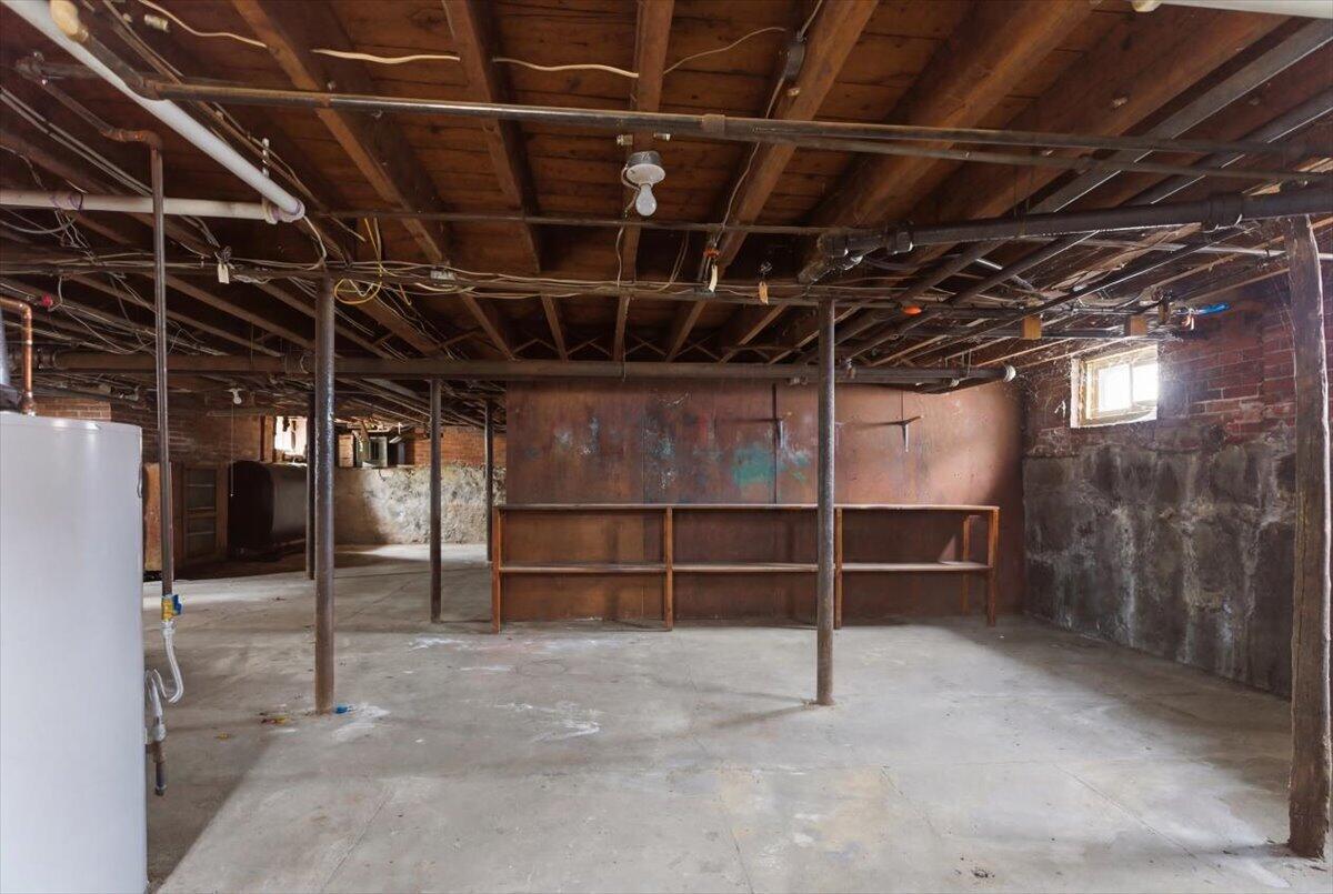 14 Taylor Street Auburn ME 04210