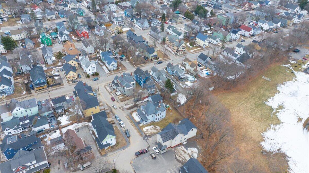 14 Taylor Street Auburn ME 04210