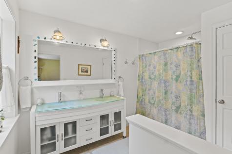 15 Harvey Brook Drive Freeport ME 04032