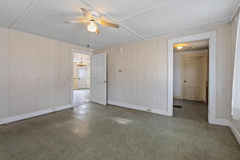 982 King Street Oxford ME 04270