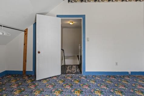 982 King Street Oxford ME 04270