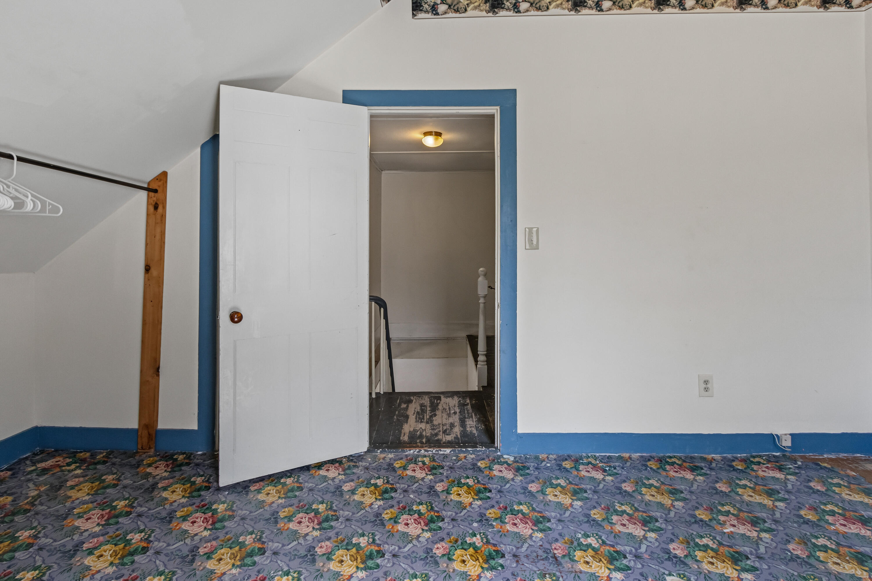 982 King Street Oxford ME 04270