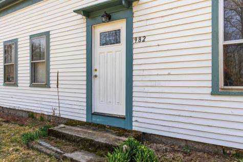 982 King Street Oxford ME 04270