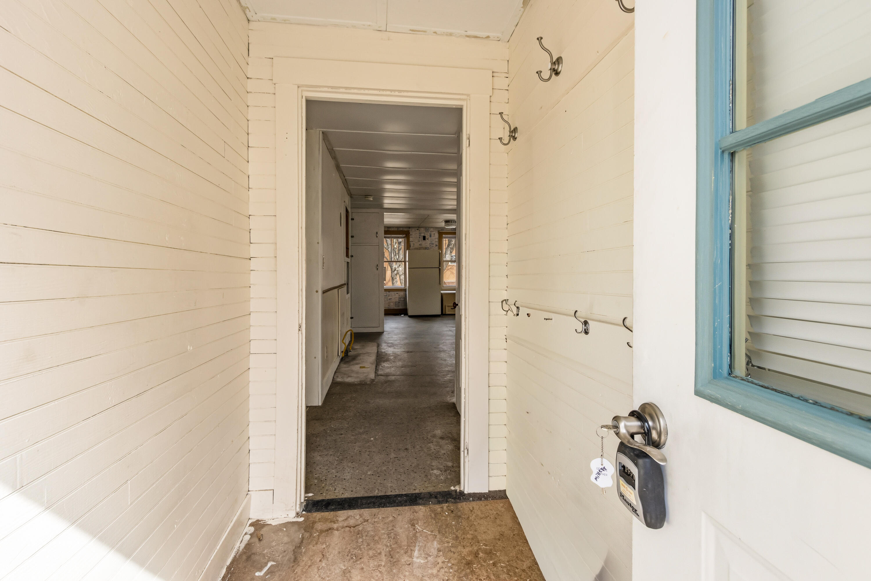 982 King Street Oxford ME 04270