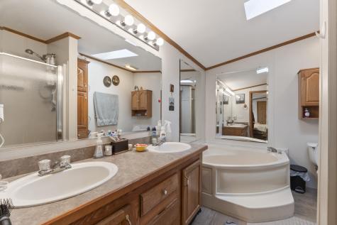 65 Oxbow Drive Lewiston ME 04240