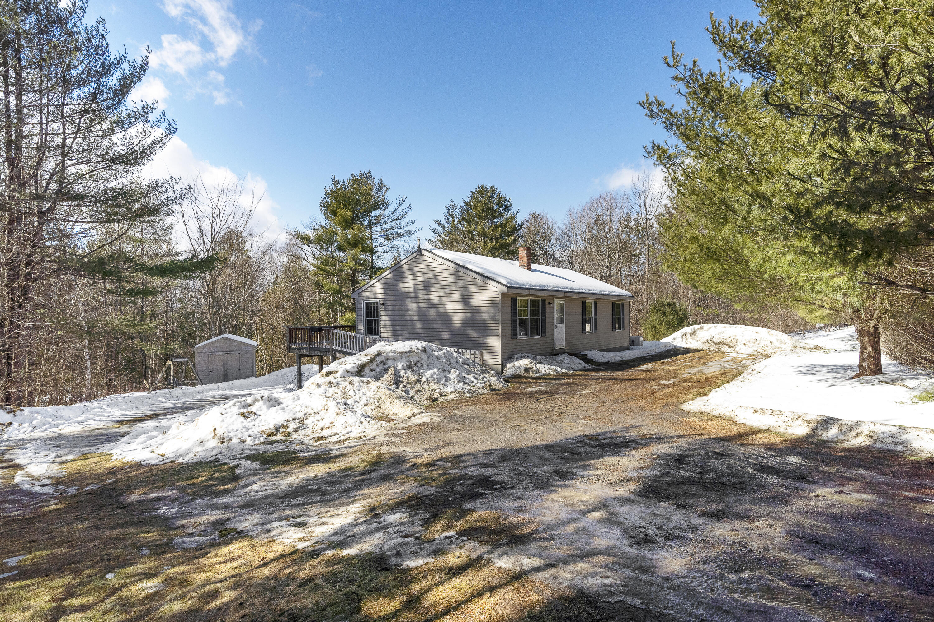 1992 North Road Mount Vernon ME 04352