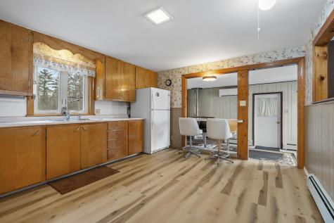 39 Pequawket Trail Standish ME 04084