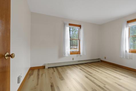 39 Pequawket Trail Standish ME 04084