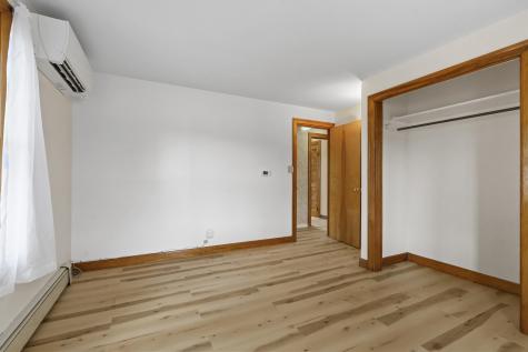 39 Pequawket Trail Standish ME 04084