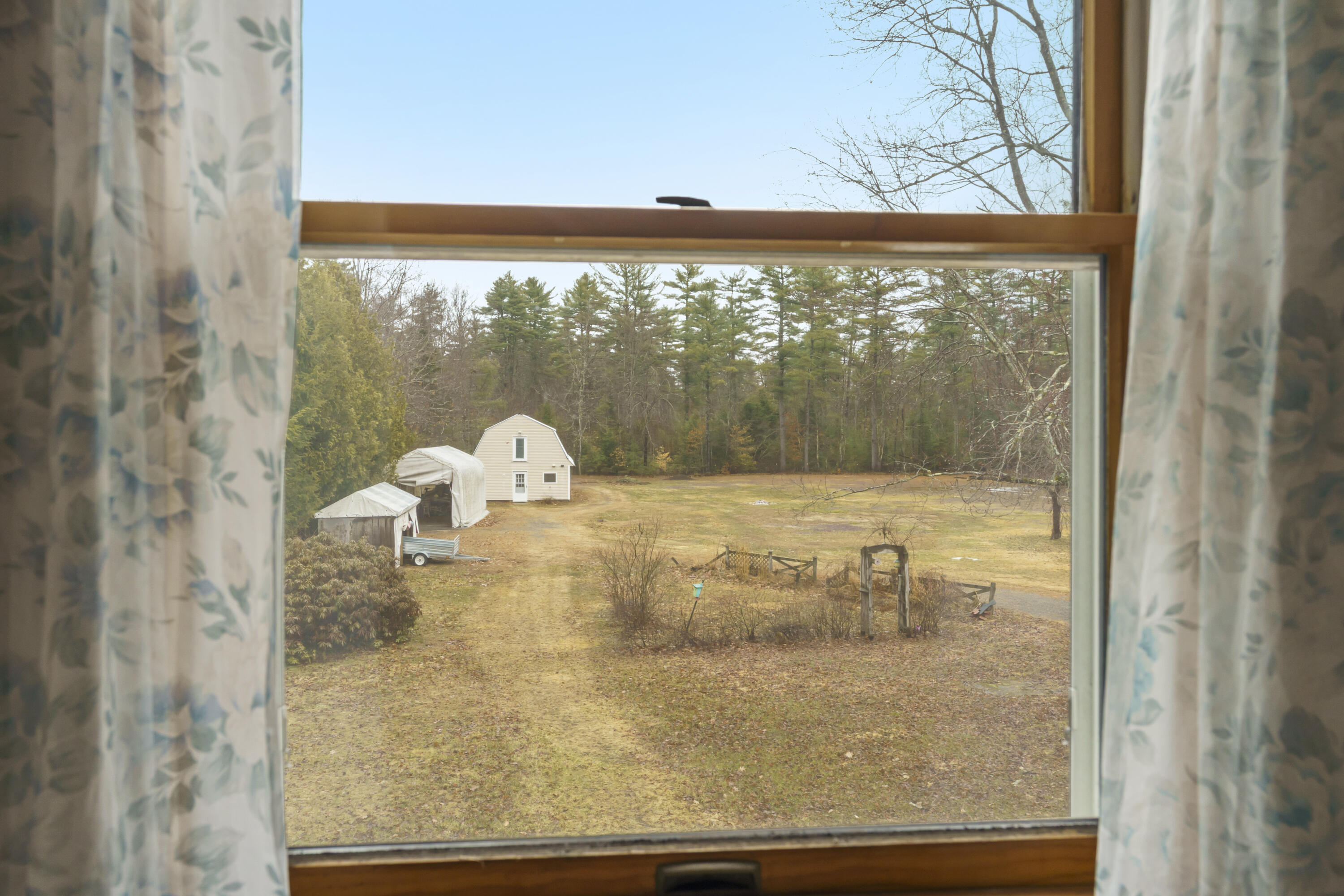 39 Pequawket Trail Standish ME 04084