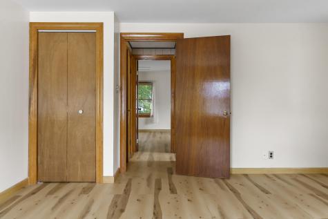 39 Pequawket Trail Standish ME 04084