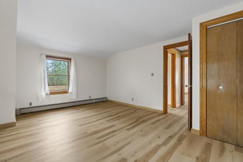 39 Pequawket Trail Standish ME 04084