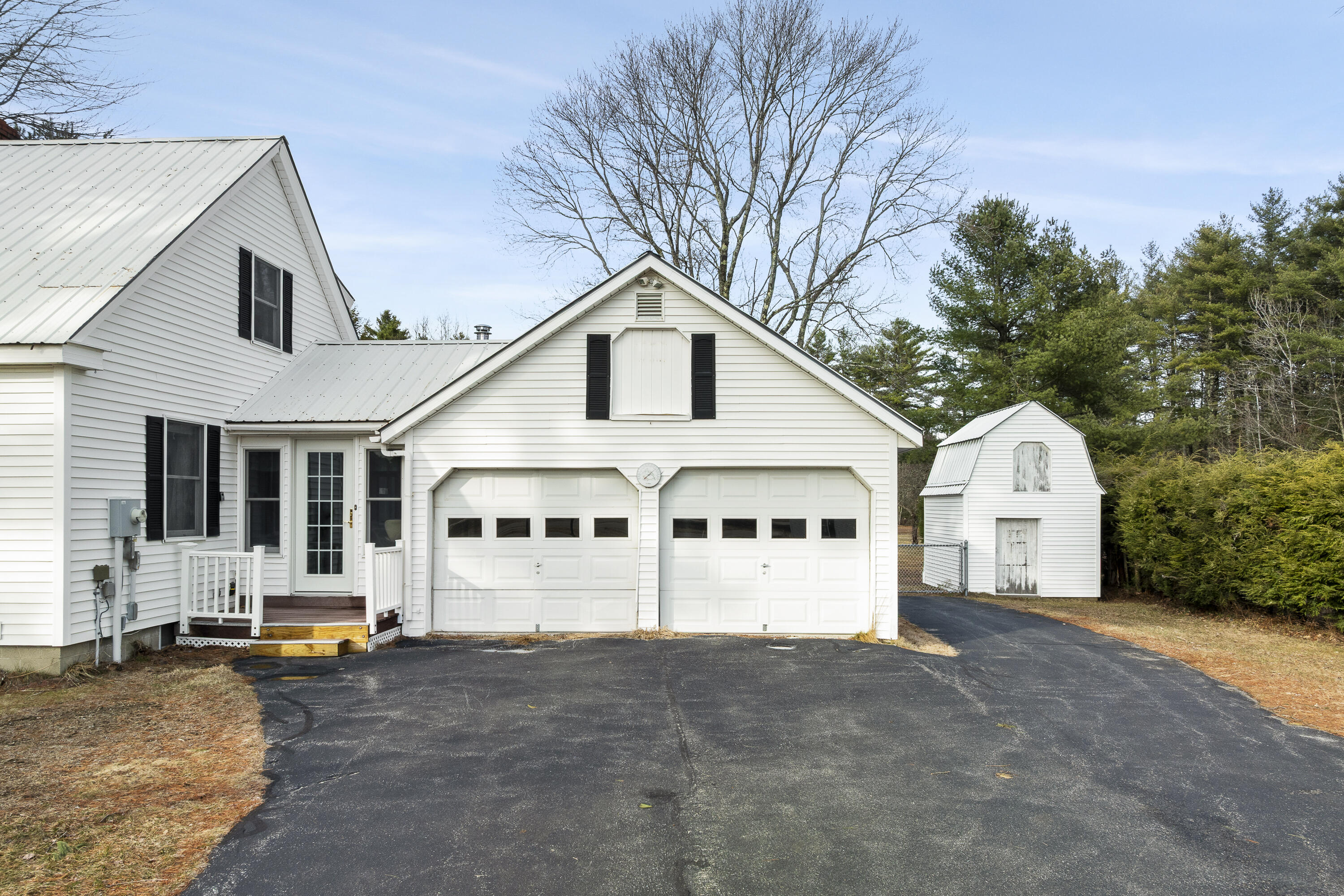 39 Pequawket Trail Standish ME 04084