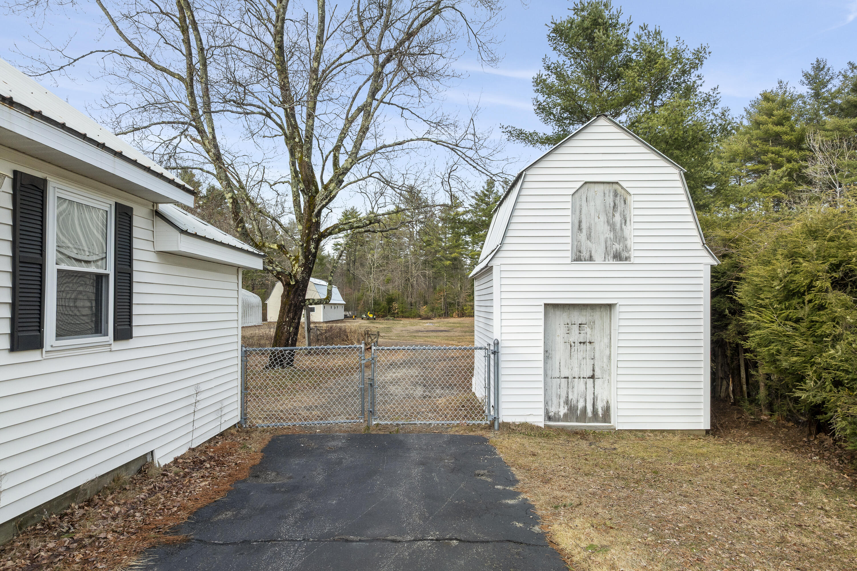 39 Pequawket Trail Standish ME 04084