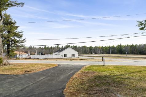 39 Pequawket Trail Standish ME 04084