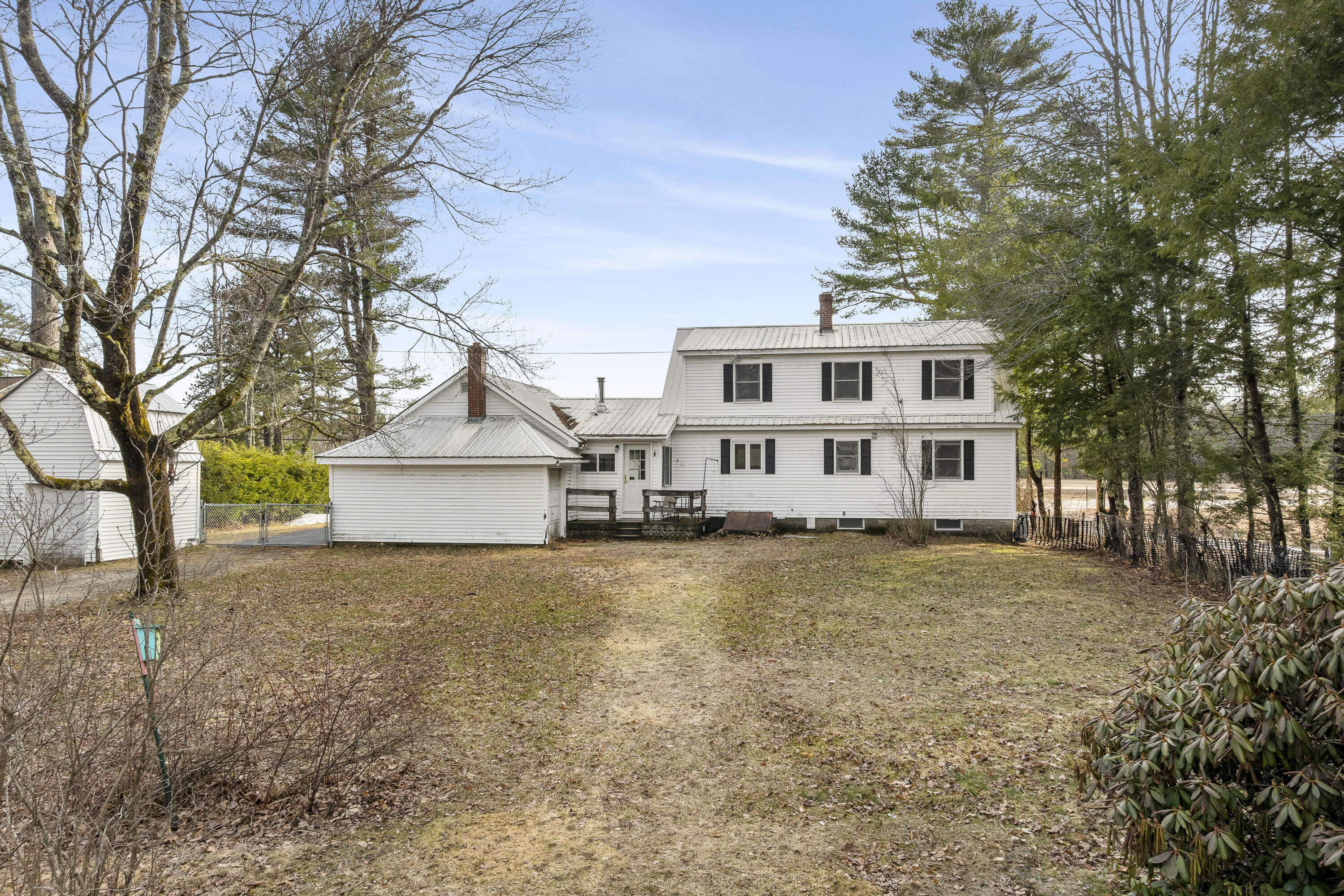 39 Pequawket Trail Standish ME 04084