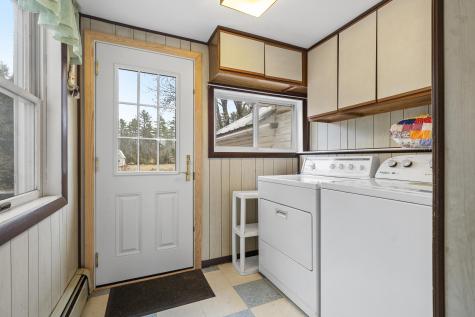 39 Pequawket Trail Standish ME 04084
