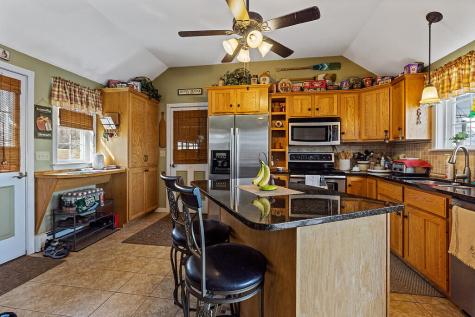 44 7th Fire Road China ME 04358