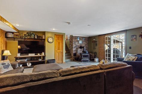 44 7th Fire Road China ME 04358