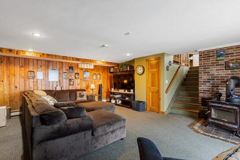 44 7th Fire Road China ME 04358